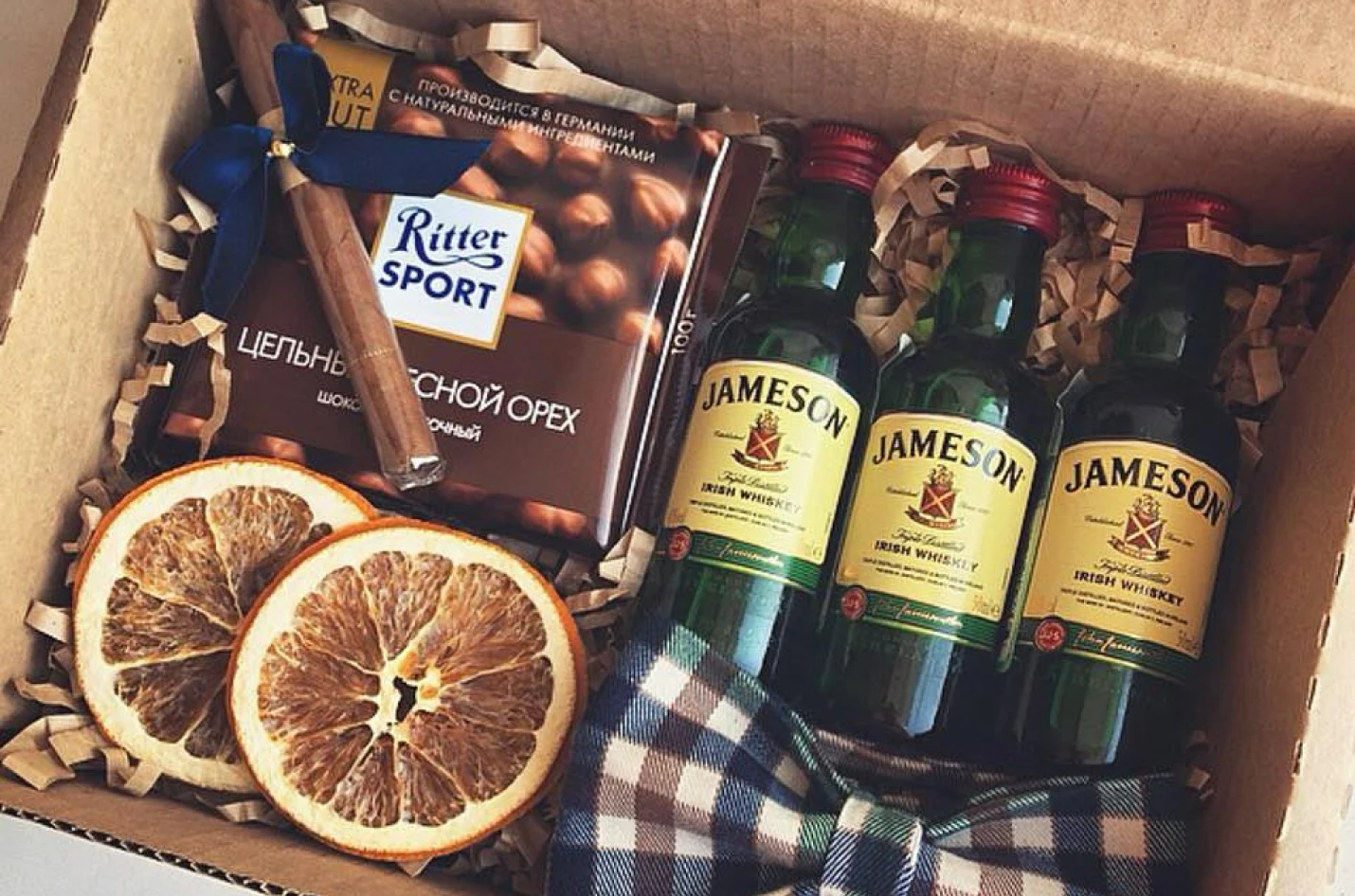 ТОП-10 подарунків чоловікові на день народження