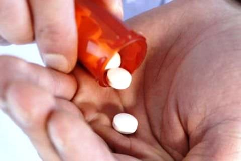 ЯК ВИЛІКУВАТИ ГІПЕРТОНІЮ ?