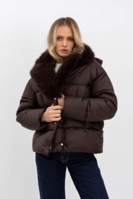 Жіночі куртки від українського виробника: стиль і якість у кожній деталі