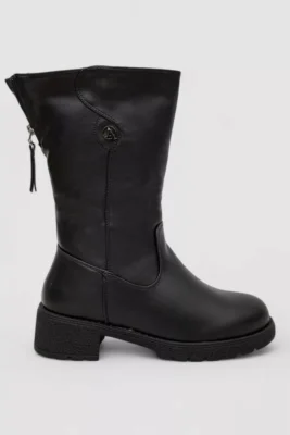 Жіночі зимові чоботи від виробника: стильні та теплі новинки сезону