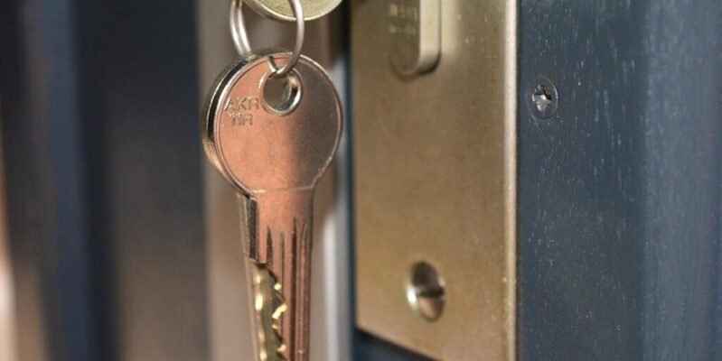 Арешт на квартиру: звідки береться i як його зняти. Арешт на квартиру: звідки береться i як його зняти.