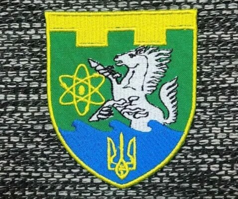 Вишивка шевронів на замовлення: якісне рішення для військових, бізнесу та організацій Вишивка шевронів на замовлення: якісне рішення для військових, бізнесу та організацій